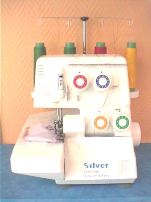 SILVER 620D Surjeteuse Familiale